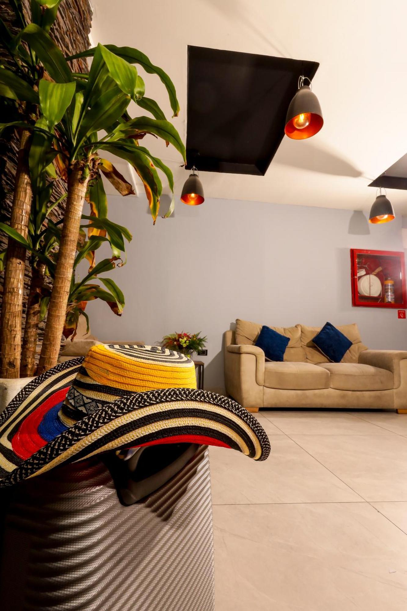 Hotel Htl Bogotá Kültér fotó